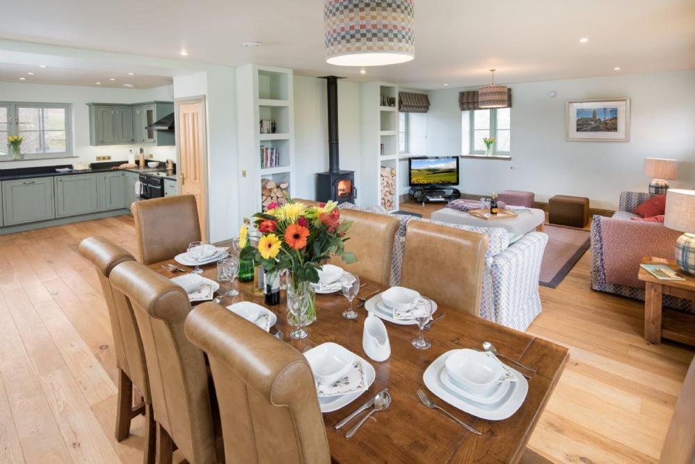 Villa Dignity Galashiels Esterno foto