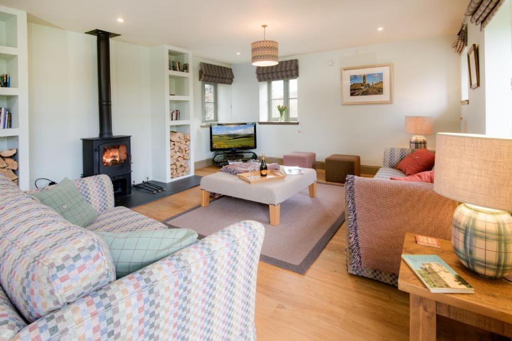 Villa Dignity Galashiels Esterno foto