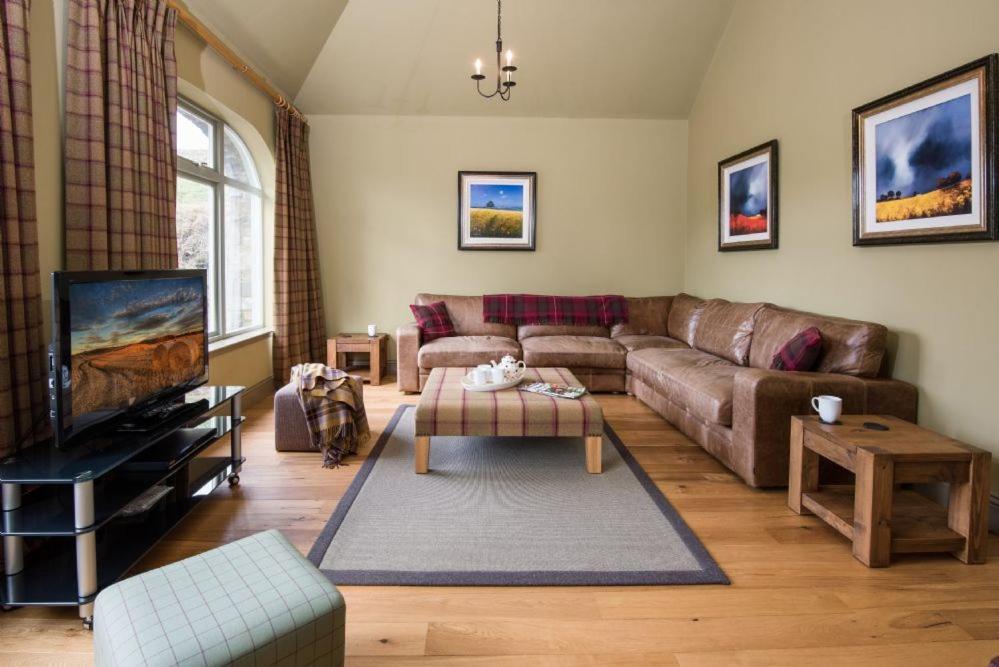 Villa Dignity Galashiels Esterno foto